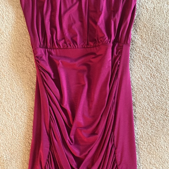 Venus dress XS has some stretch - Picture 5 of 9